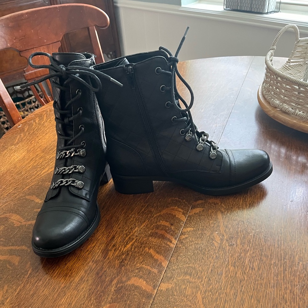 Guess ladies combat boots